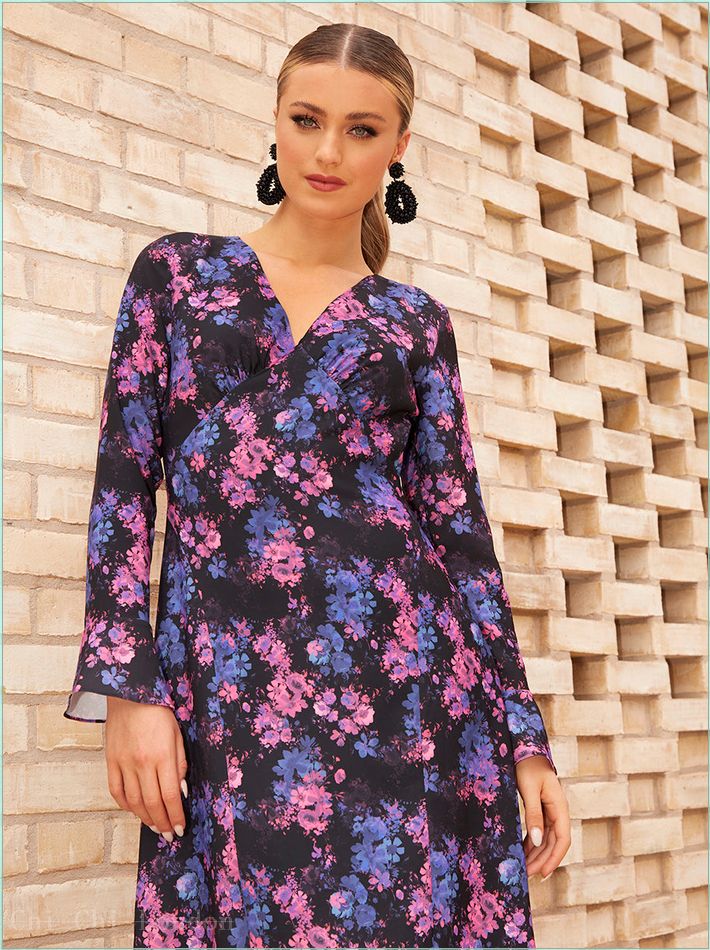  Long Sleeve V Neck Floral Print Midi Dress in Black CT1005BK