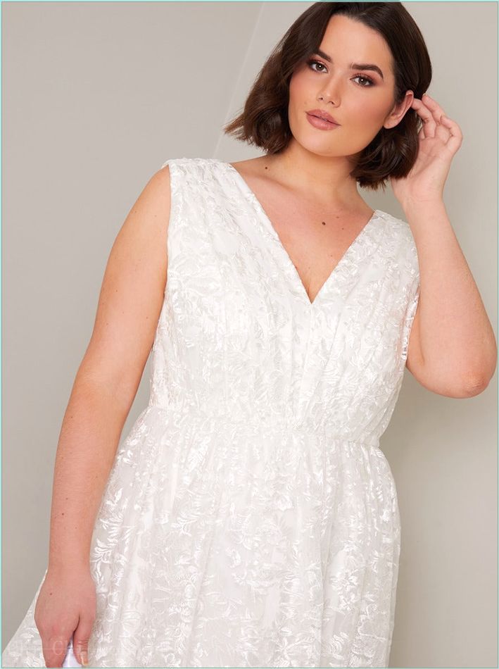  Plus Size Bridal Embroidered Wedding Dress in White 80523CWH