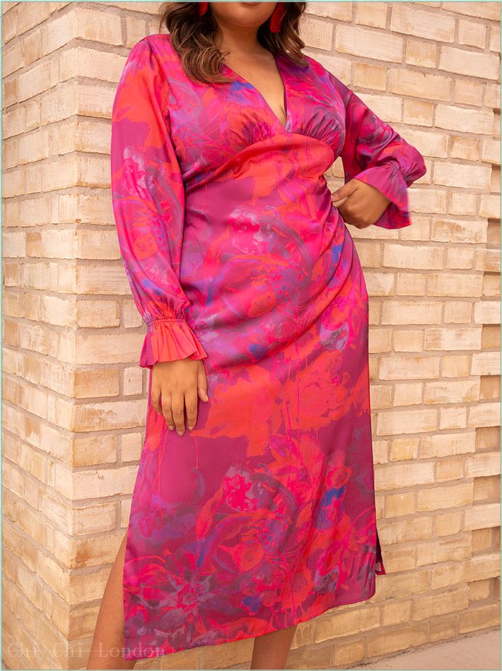  Plus Size Long Sleeve V Neck Floral Print Dress in Pink CT1001CBUR