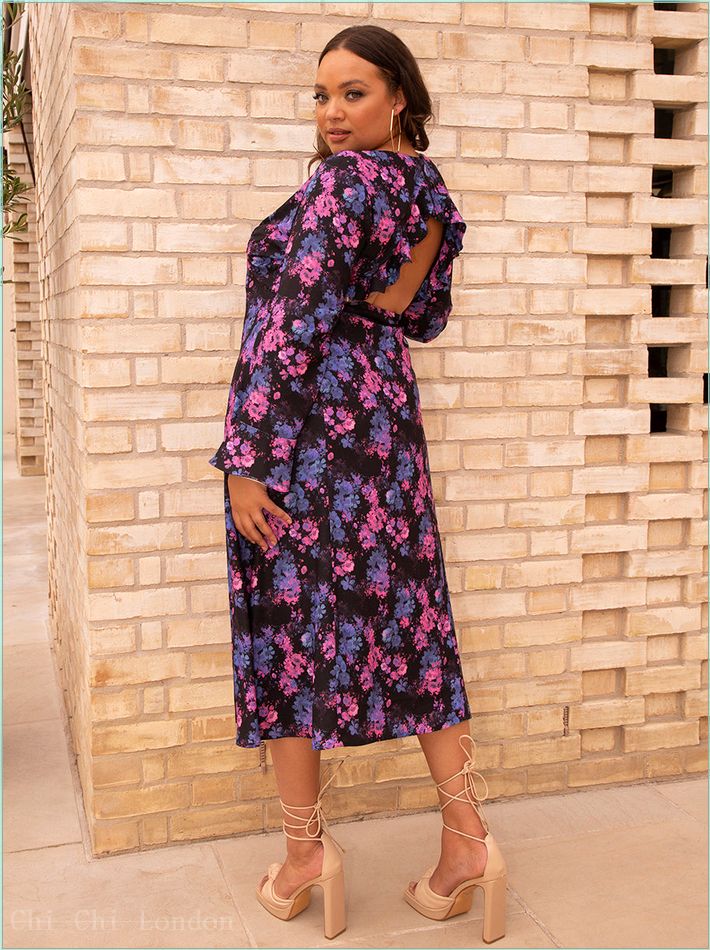  Plus Size Long Sleeve V Neck Floral Print Midi Dress in Black CT1005CBK