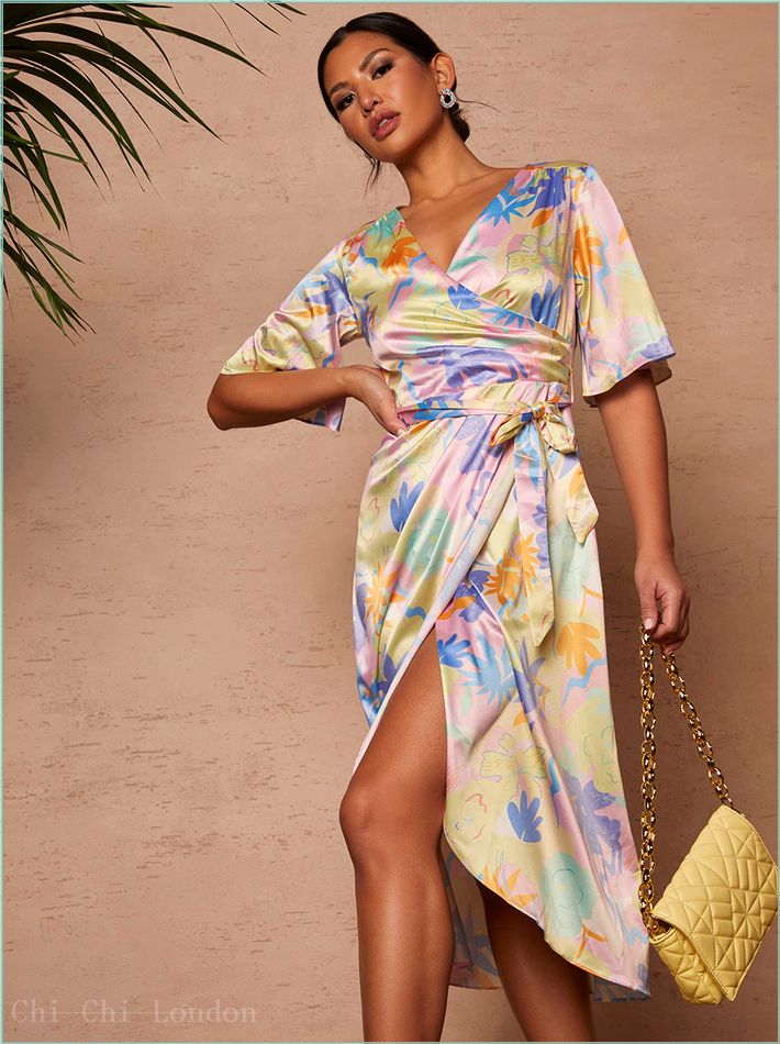  Wrap Front Leaf Print Midi Dress in Pink KH298MU